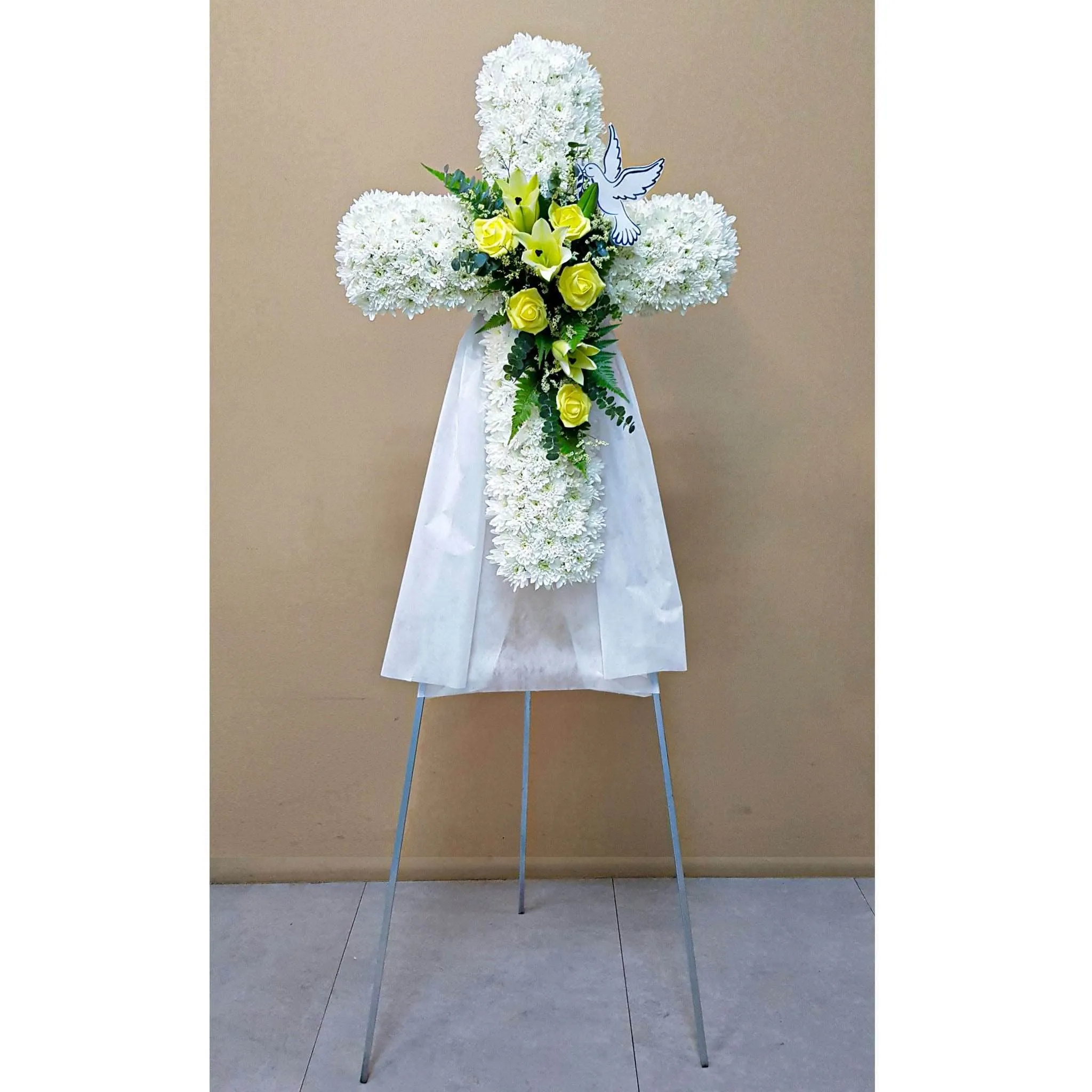 Cross Wreath with Calla Lilies | C424